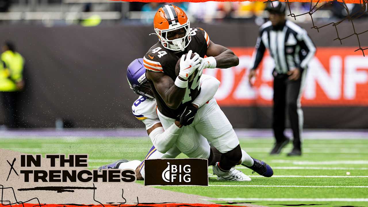 David Njoku and Harold Fannin Jr. provide steady hands for Dillon Gabriel