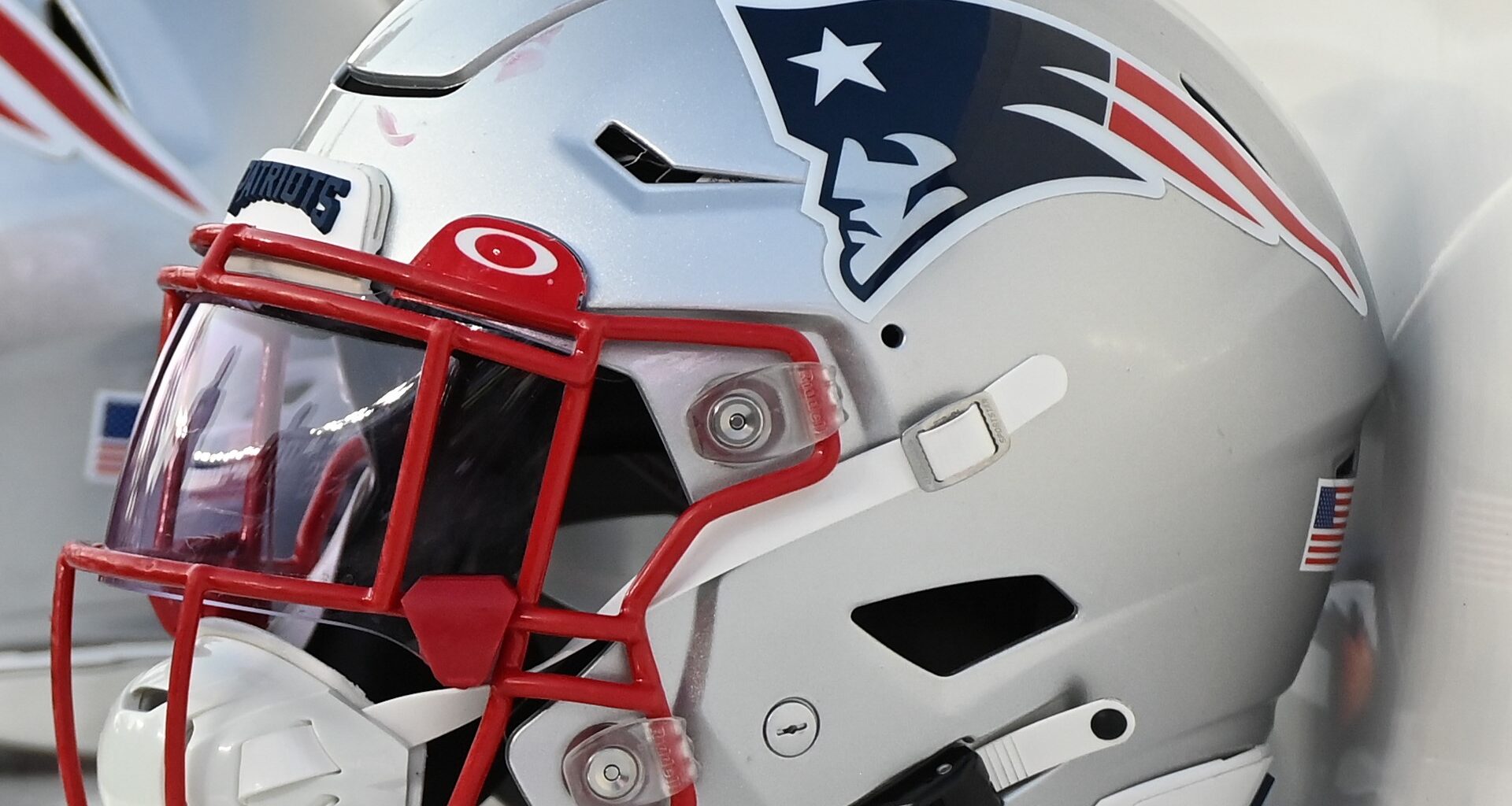 Patriots Writer Suggests Trading For AFC Running Back