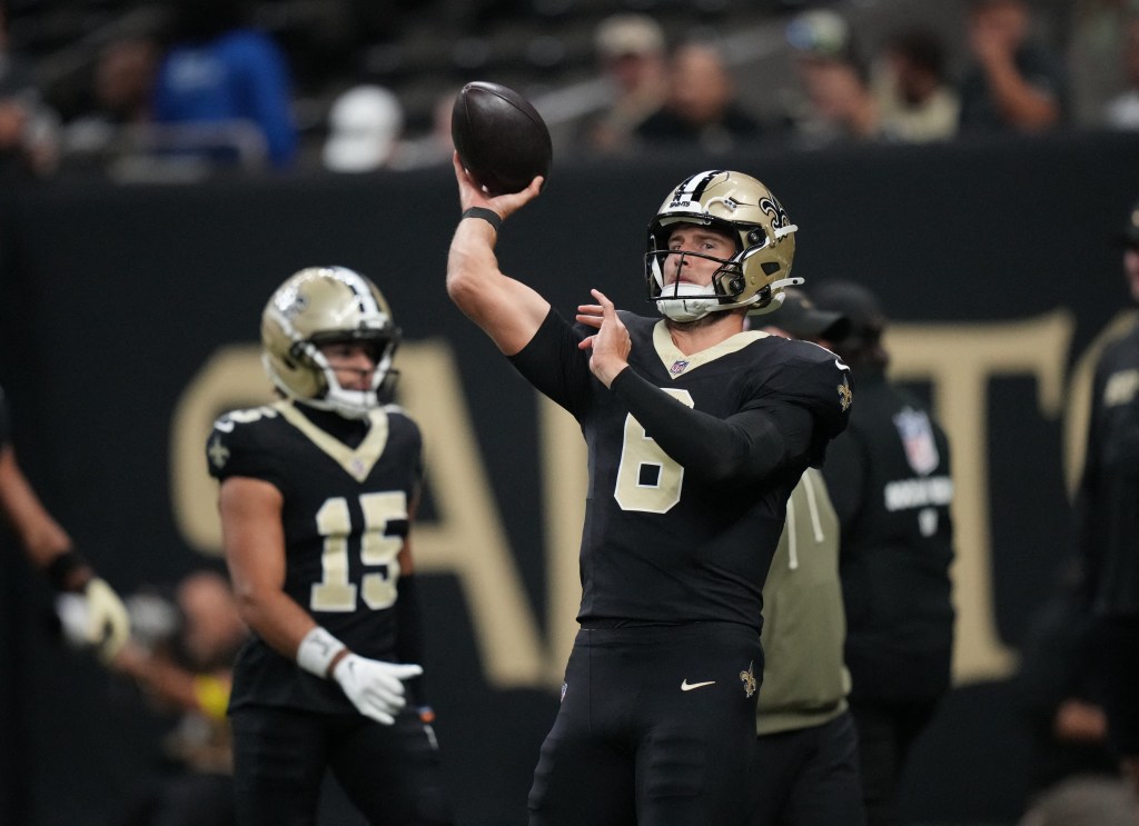 Tyler Shough (6) warms up before a game against the Tampa Bay Buccaneers at Caesars Superdome. 
