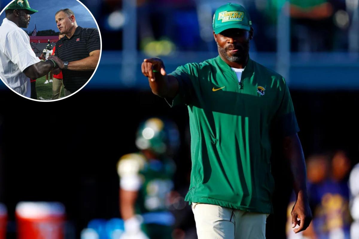 Michael Vick firing coaches during ugly start to coaching career