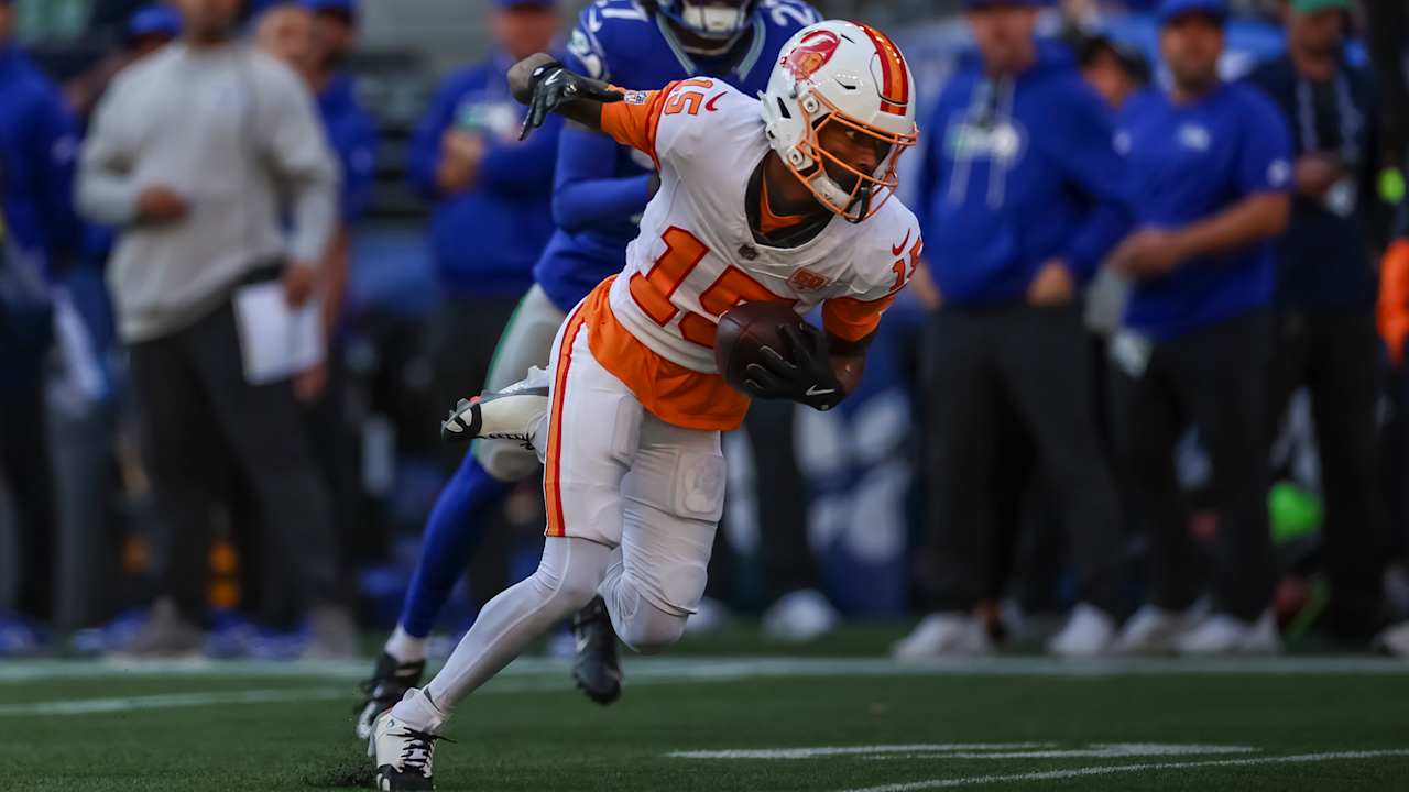 Bucs TE Cade Otton and WR Tez Johnson Spur Offensive Production Against Seattle
