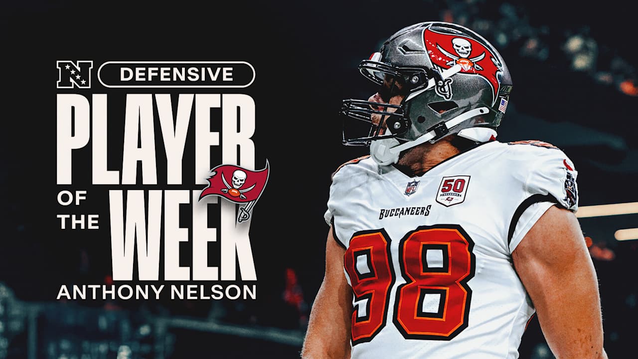 Buccaneers Anthony Nelson & Chase McLaughlin win NFC Player of the Week Honors
