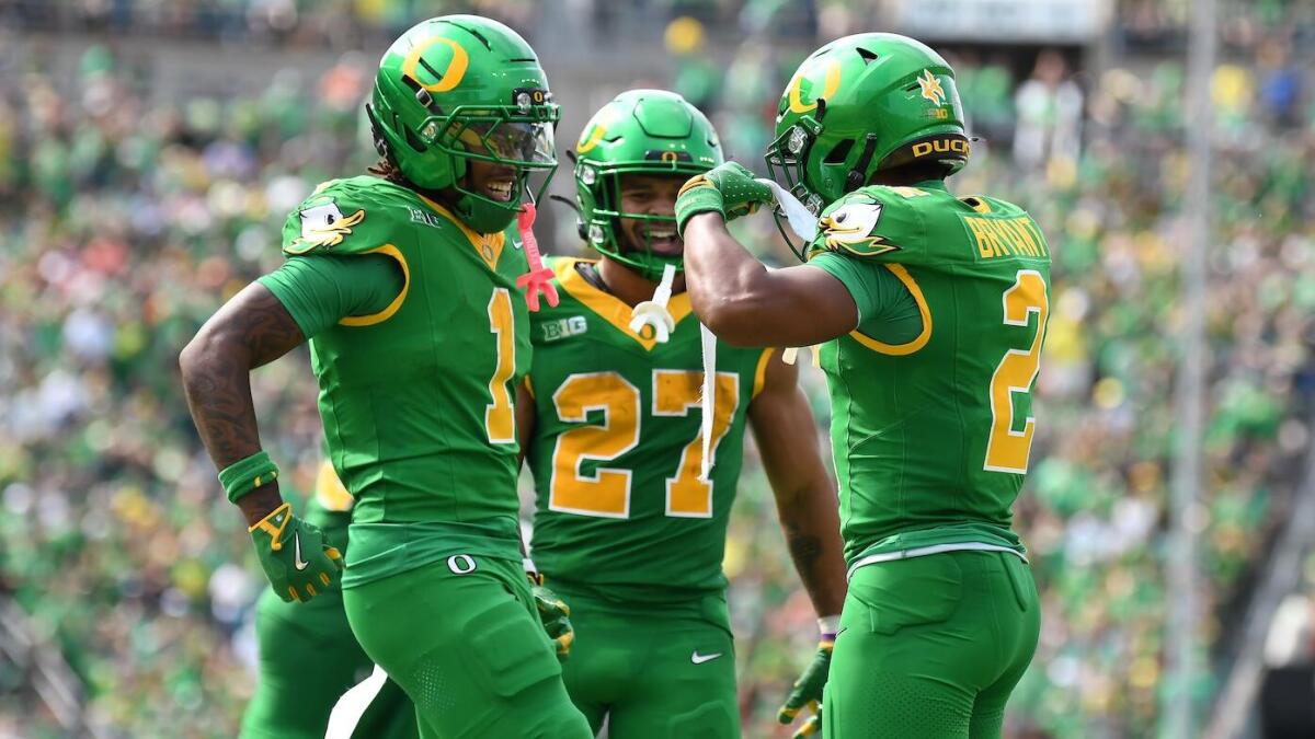 Oregon vs. Indiana prediction, pick, odds, spread, where to watch live