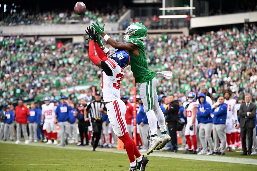 Eagles wide receiver Jahan Dotson (2) makes a catch for a touchdown against New York Giants cornerback Korie Black (38) in the fourth quarter at Lincoln Financial Field.