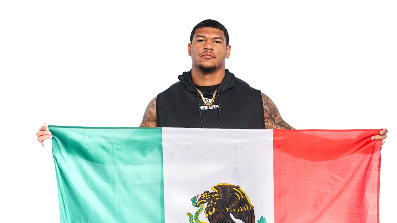 Elijah Arroyo Takes Pride In Mexican Heritage, Proud ‘To Put On For The People Of Mexico’