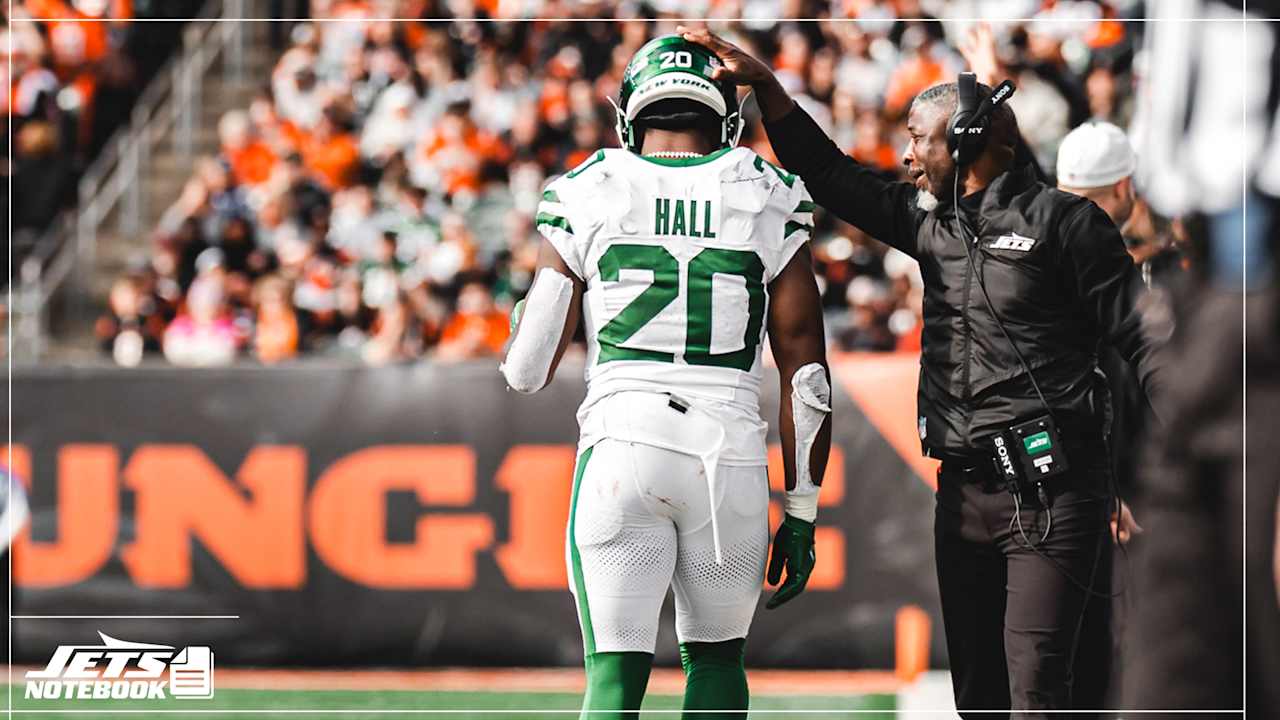 RG John Simpson on Breece Hall’s TD Pass: ‘It Was Cool as Hell’