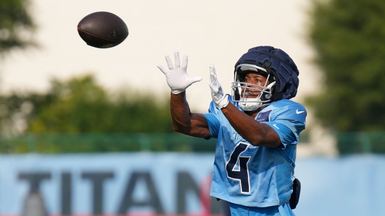 Source: Ex-Seahawks, Titans' Tyler Lockett to sign with Raiders