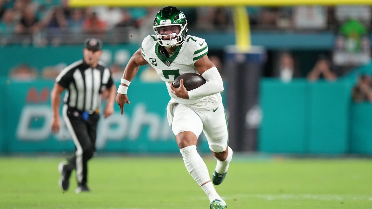 Why QB Justin Fields could run into Jets, NFL history books