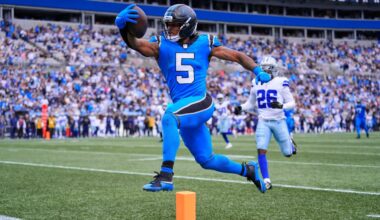 Rico Dowdle backs up talk, steamrolls Cowboys for 239 yards