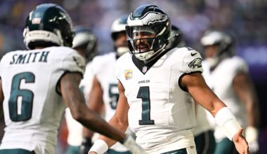 Jalen Hurts, DeVonta Smith post historic showings in win over Vikings