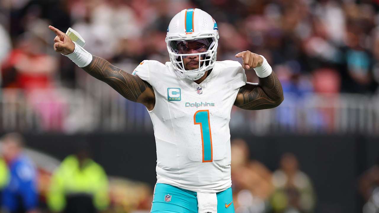Tua Tagovailoa responds to dismal Week 7 with 4 TD passes in Dolphins' win over Falcons