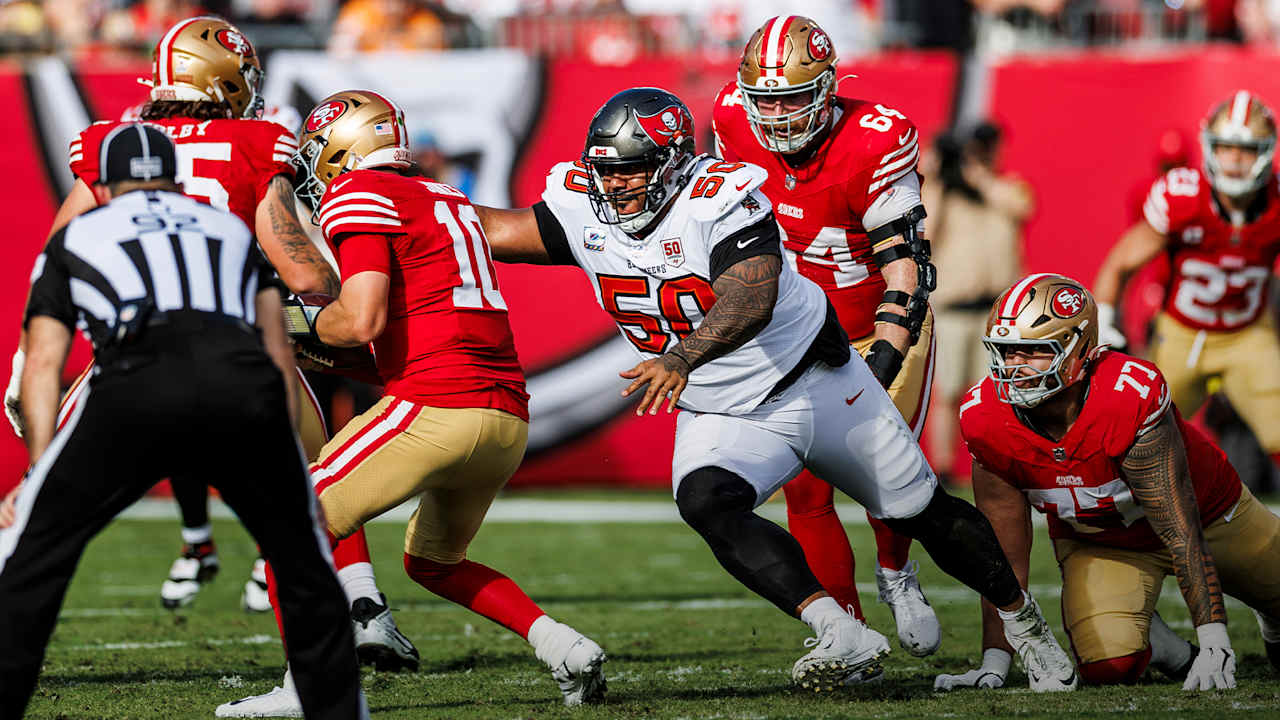 Bucs NT Vita Vea Split Double-Teams as Disruptive Force Against San Francisco