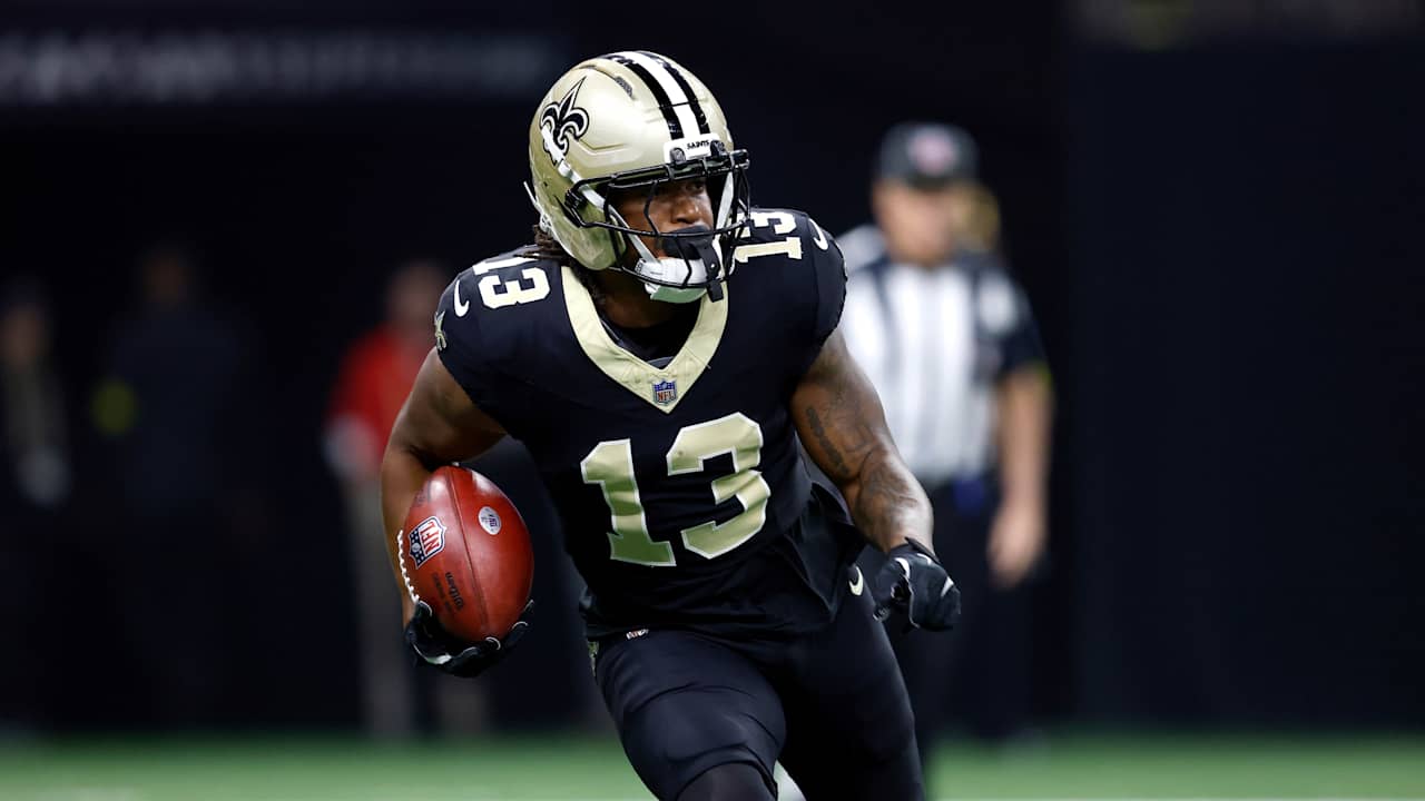 Seahawks Sign RB Velus Jones To Practice Squad; G Christian Haynes Returns To Practice