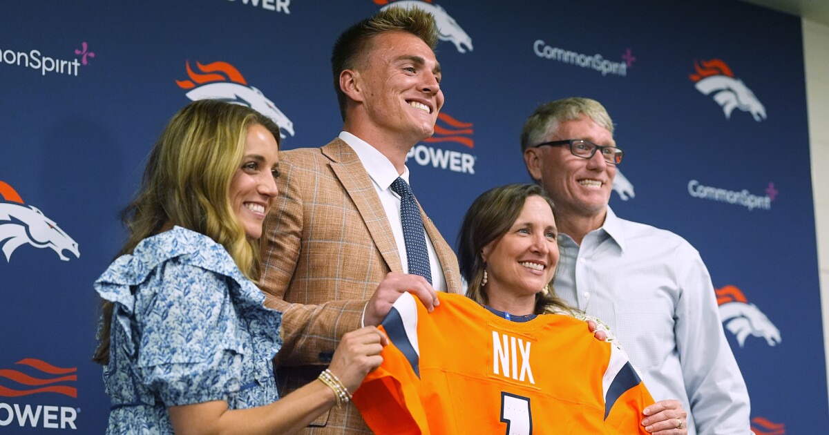 Broncos' Bo Nix and wife Izzy Nix are pregnant, expecting their first child