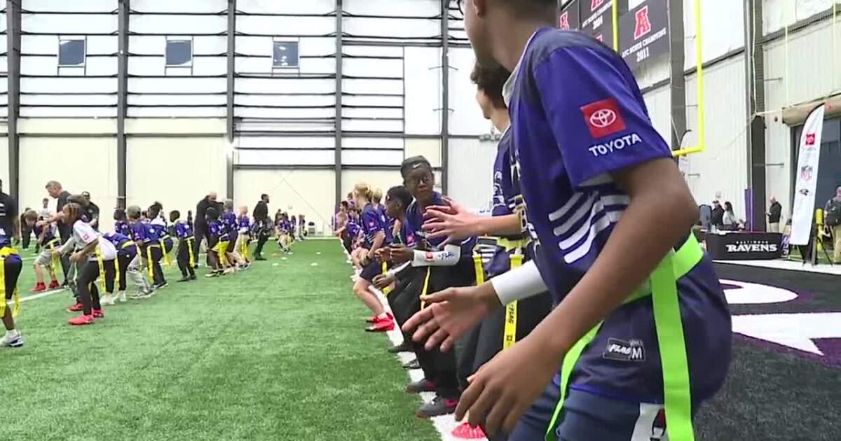 Ravens and Toyota hold flag football clinic for military kids