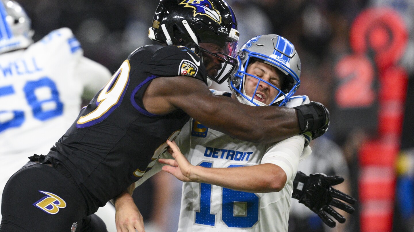 Ravens to send pass rusher Oweh to the Chargers for safety Alohi Gilman