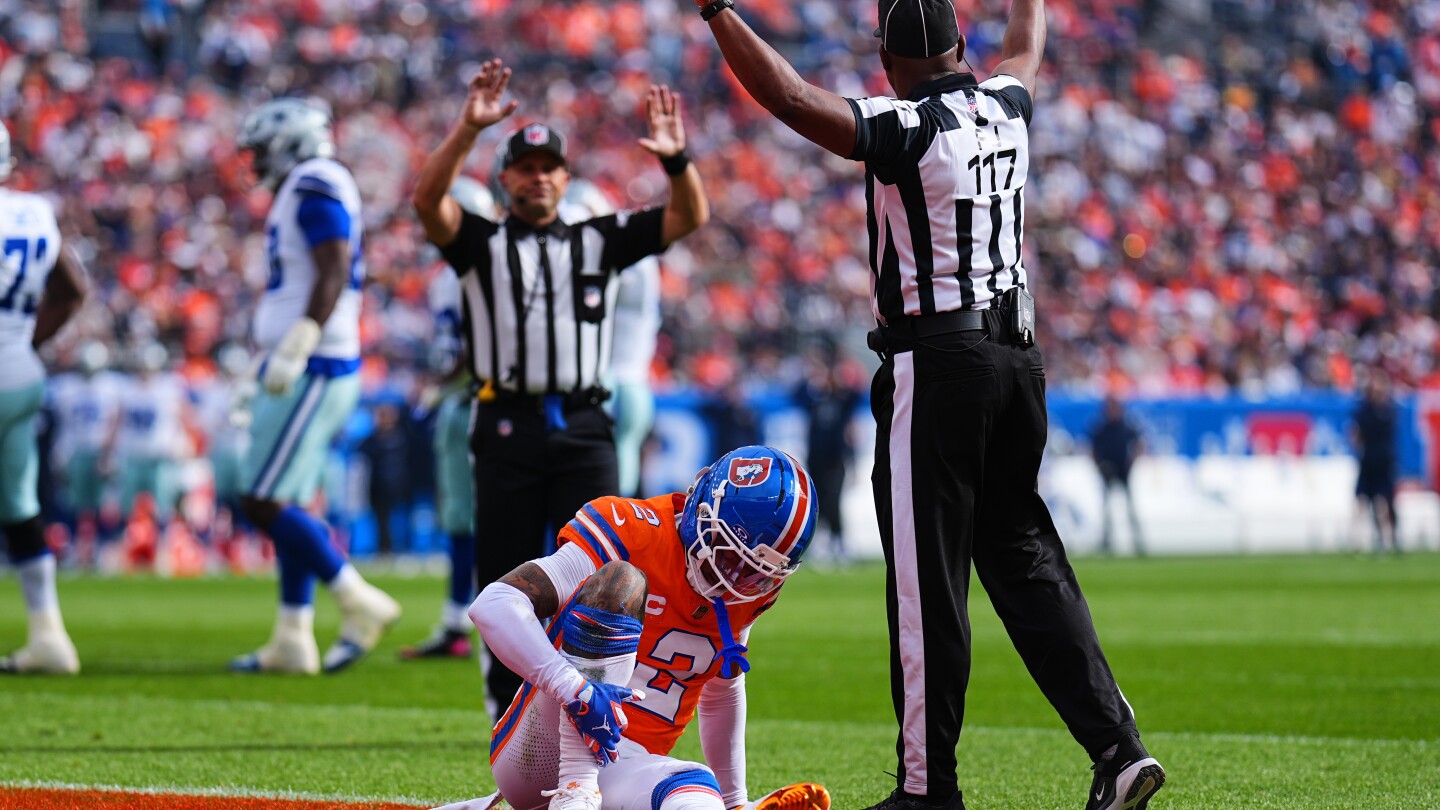 Broncos' blowout win over Cowboys marred by injuries to 2 All-Pros