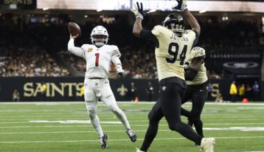 Murray throws 2 TD passes to help the Cardinals hold on 20-13 in Saints coach Moore's debut