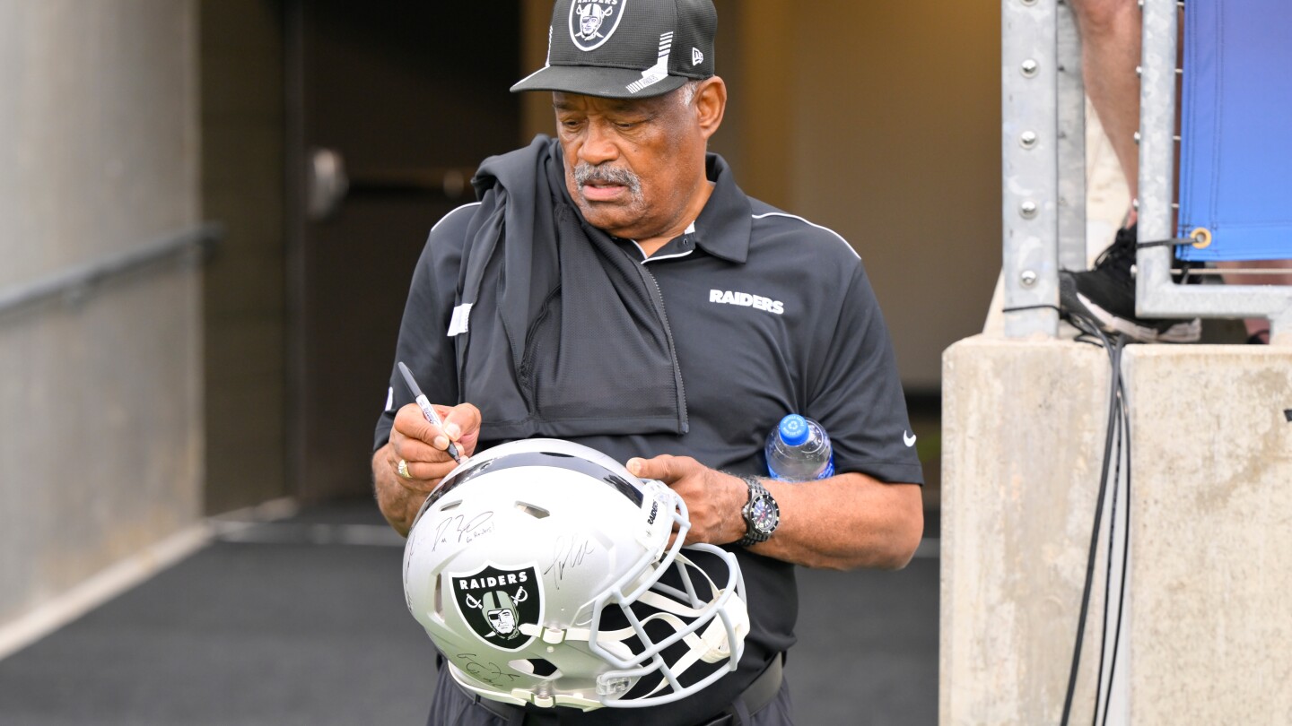 Raiders mourn the death of 'Soul Patrol' safety George Atkinson