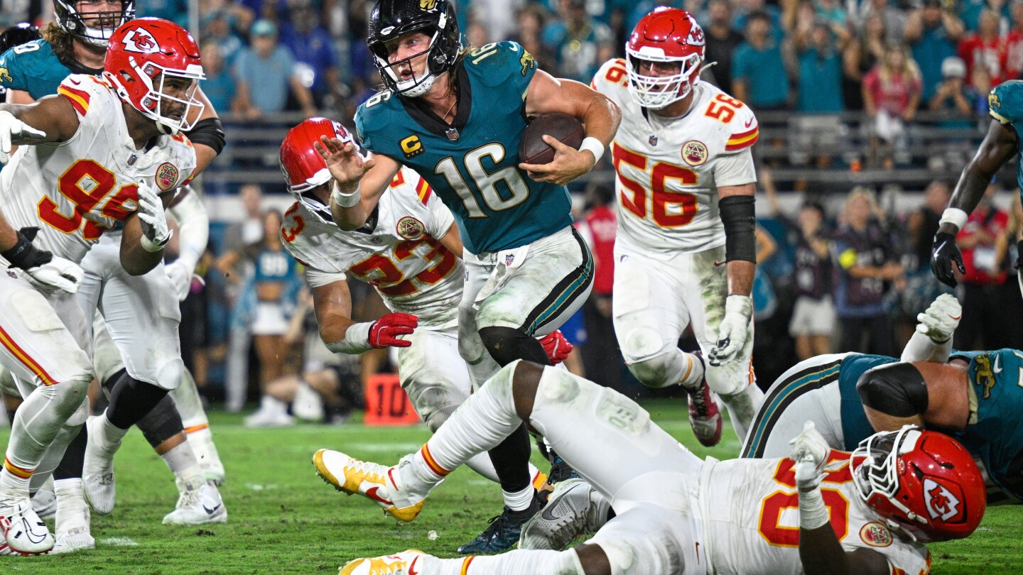 Jaguars counting on more heart-pounding plays from QB Trevor Lawrence