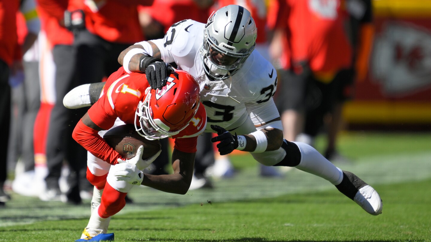 Patrick Mahomes' bold call highlights Raiders vs Chiefs clash