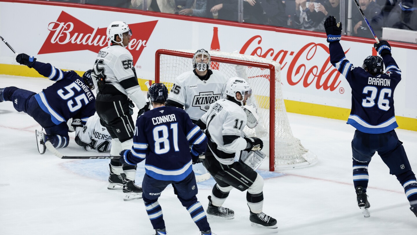 Mark Scheifele scores twice in the Jets' 3-2 victory over the Kings