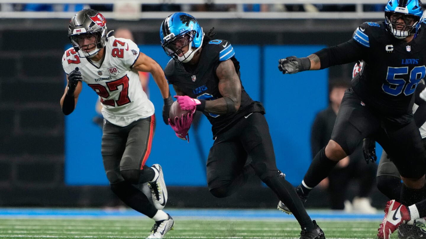Gibbs has career-high 218 yards of offense and 2 TDs, helping Lions beat Buccaneers 24-9