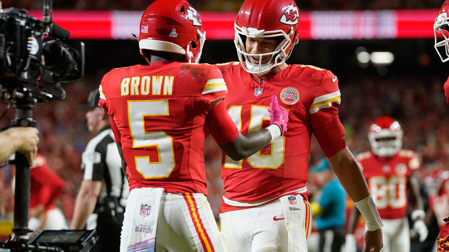 Patrick Mahomes leads Chiefs past Lions and postgame fight breaks out on field