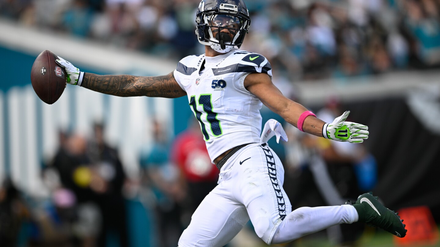 Darnold, Smith-Njigba and defense carry Seahawks to 20-12 victory at Jaguars