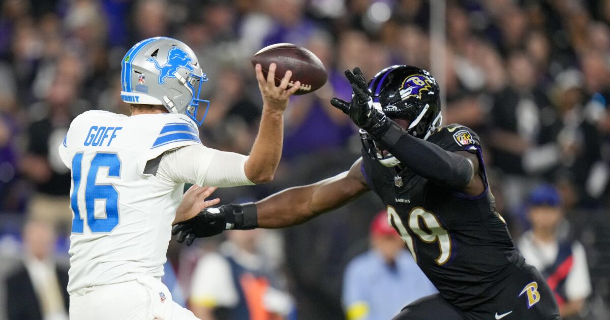 Chargers acquire Baltimore Ravens outside linebacker Odafe Oweh