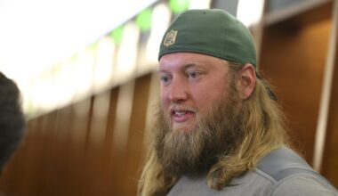 Nick Mangold, former standout center for the New York Jets, dies at 41