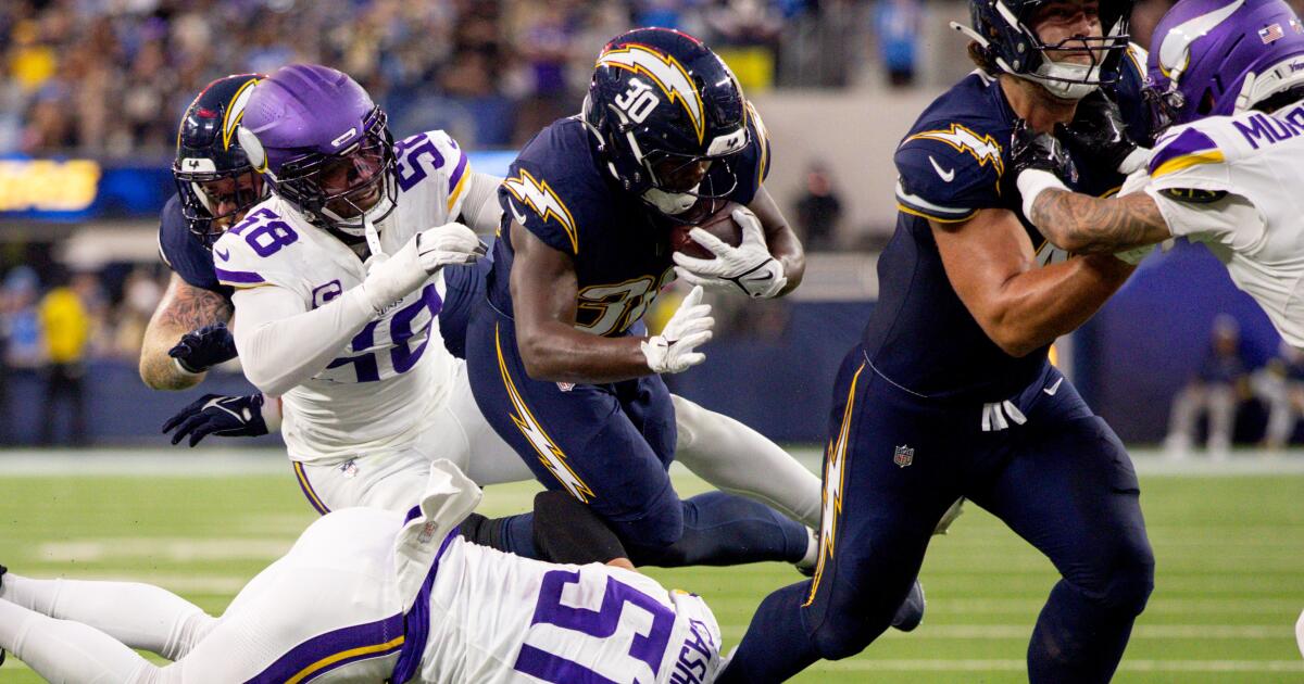 Justin Herbert and Chargers dominate in victory over Vikings