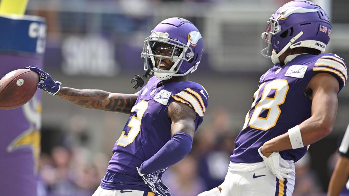 NFL Week 8 predictions, picks: Our experts face off on top games