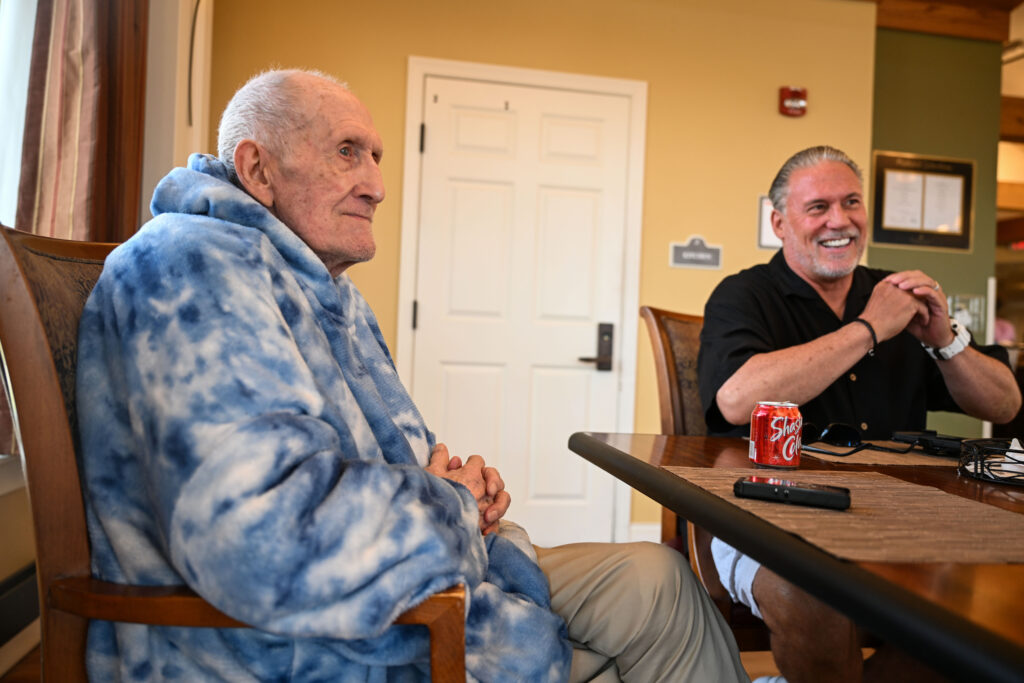 England native Bobby Howfield, a pioneer soccer-style kicker in 1960s, keeps low profile as Broncos play in London