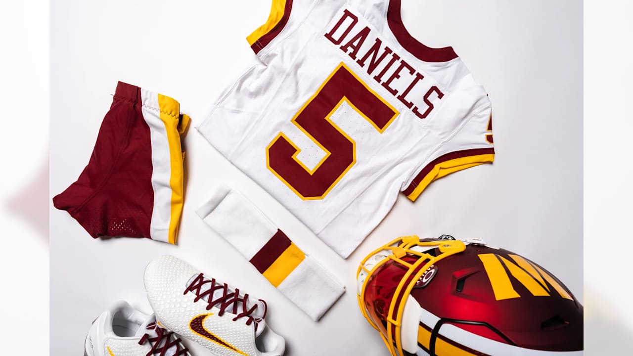 Players feel excitement, significance of Super Bowl Era uniforms