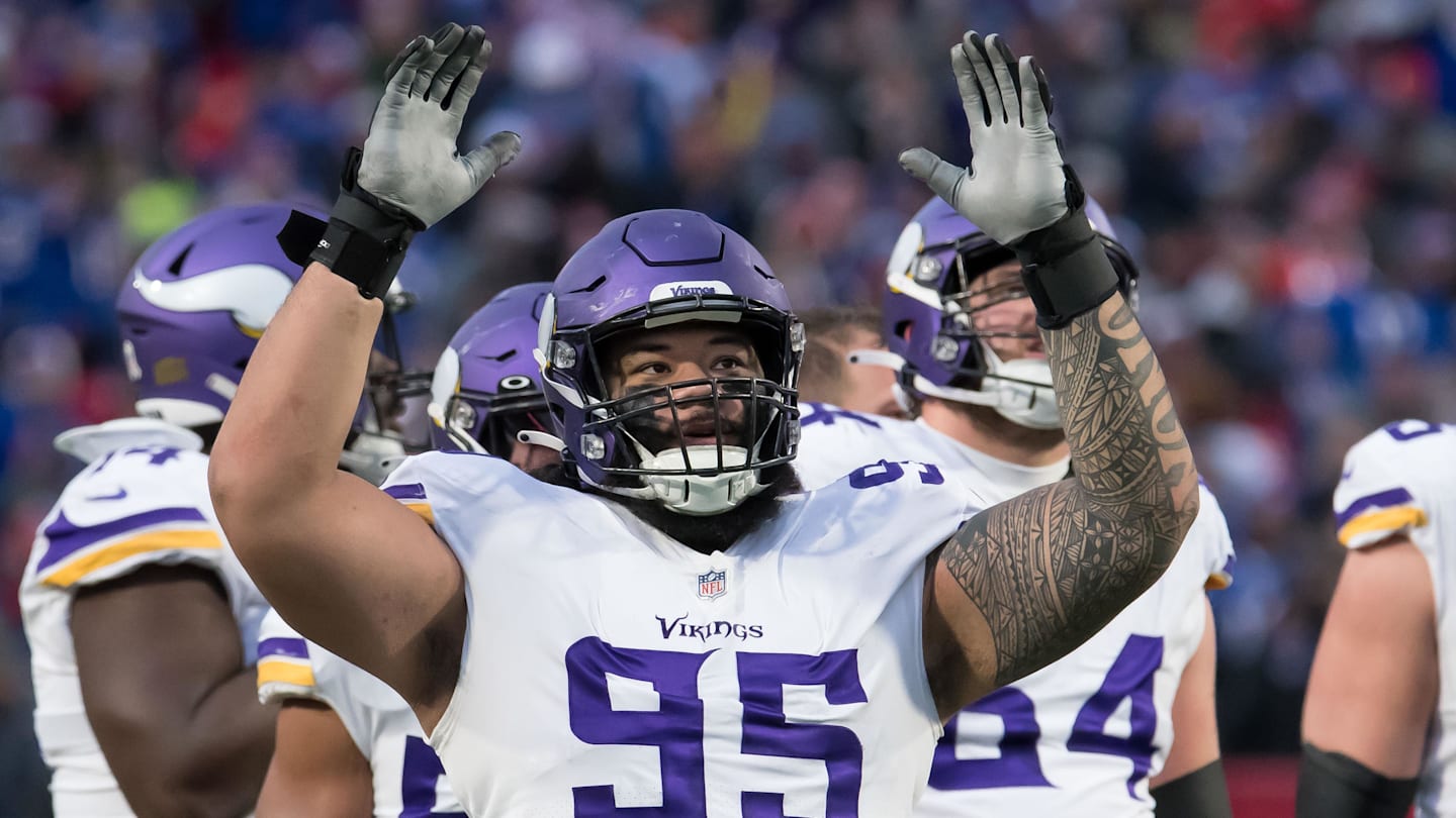 Former Minnesota Vikings defensive tackle Khyiris Tonga