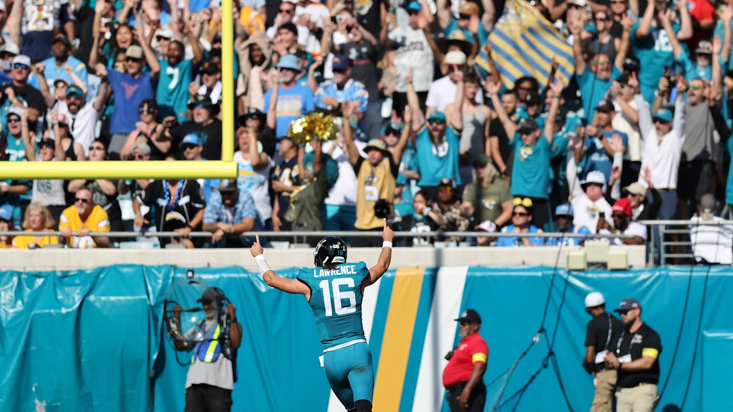 Los Angeles Chargers v Jacksonville Jaguars - NFL 2025