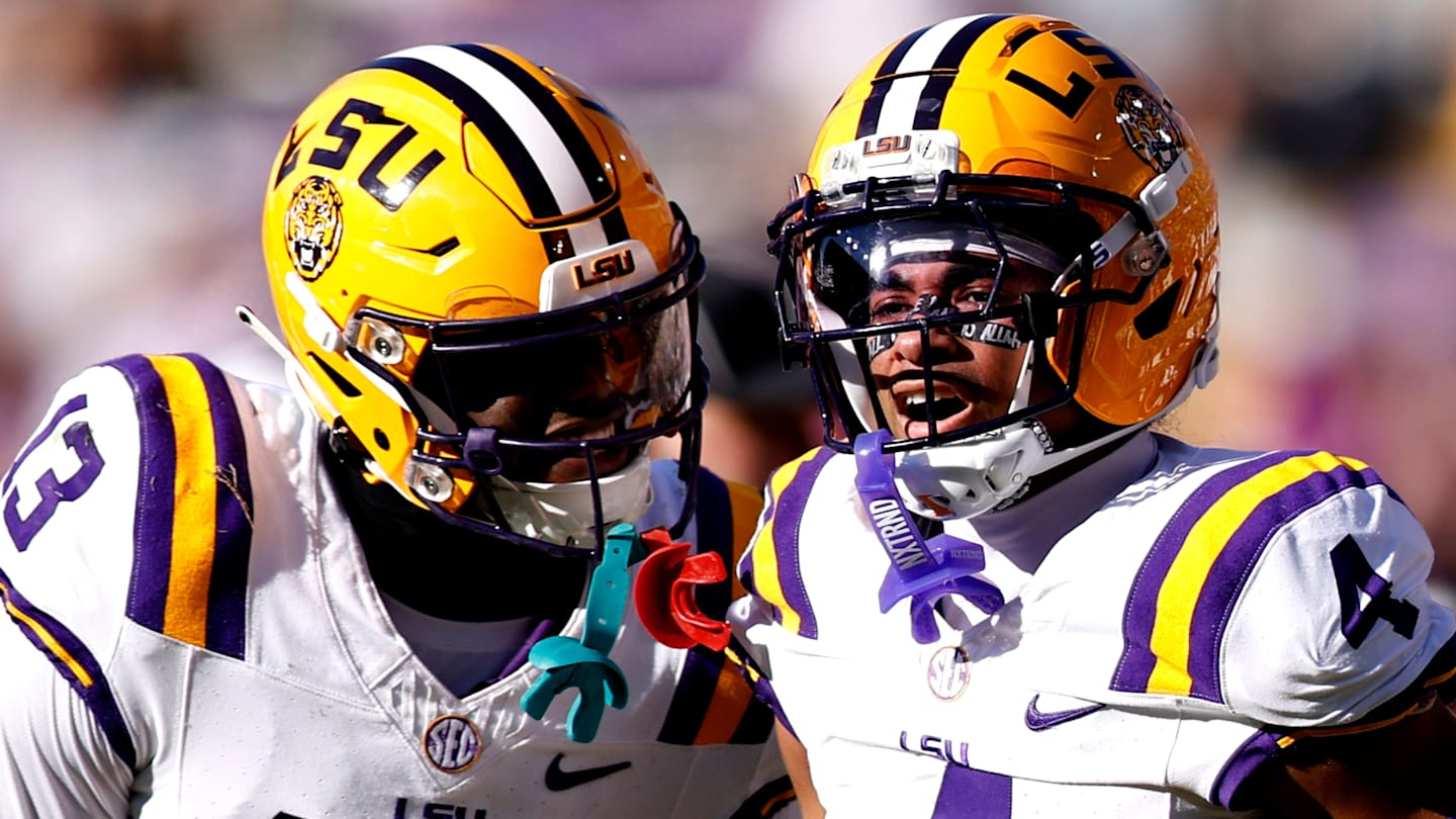 LSU defensive backs A.J. Haulcy, Mansoor Delane