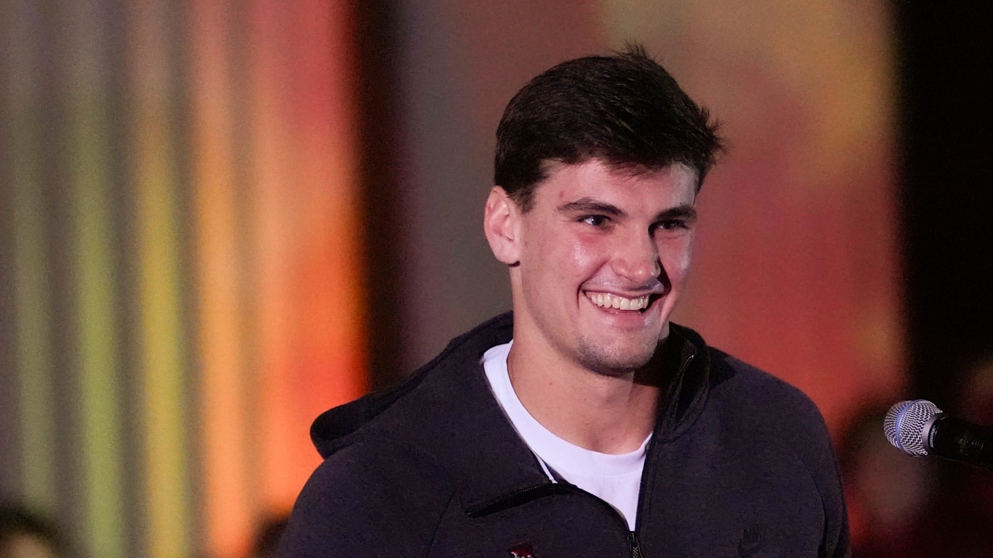 Alabama QB Ty Simpson Projected to Raiders in 2026 NFL Draft