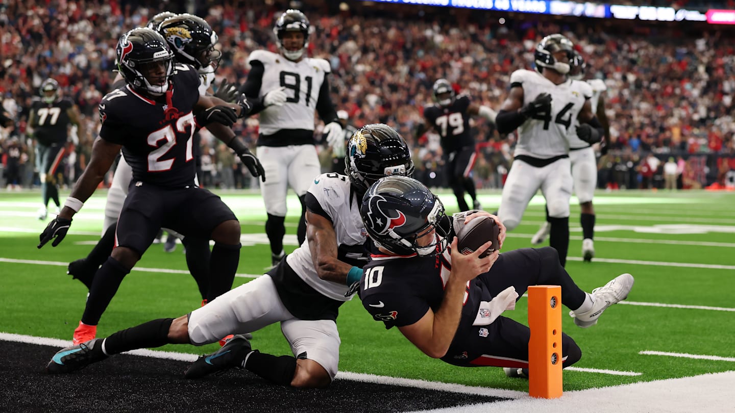 Jacksonville Jaguars - safety Darnell Savage