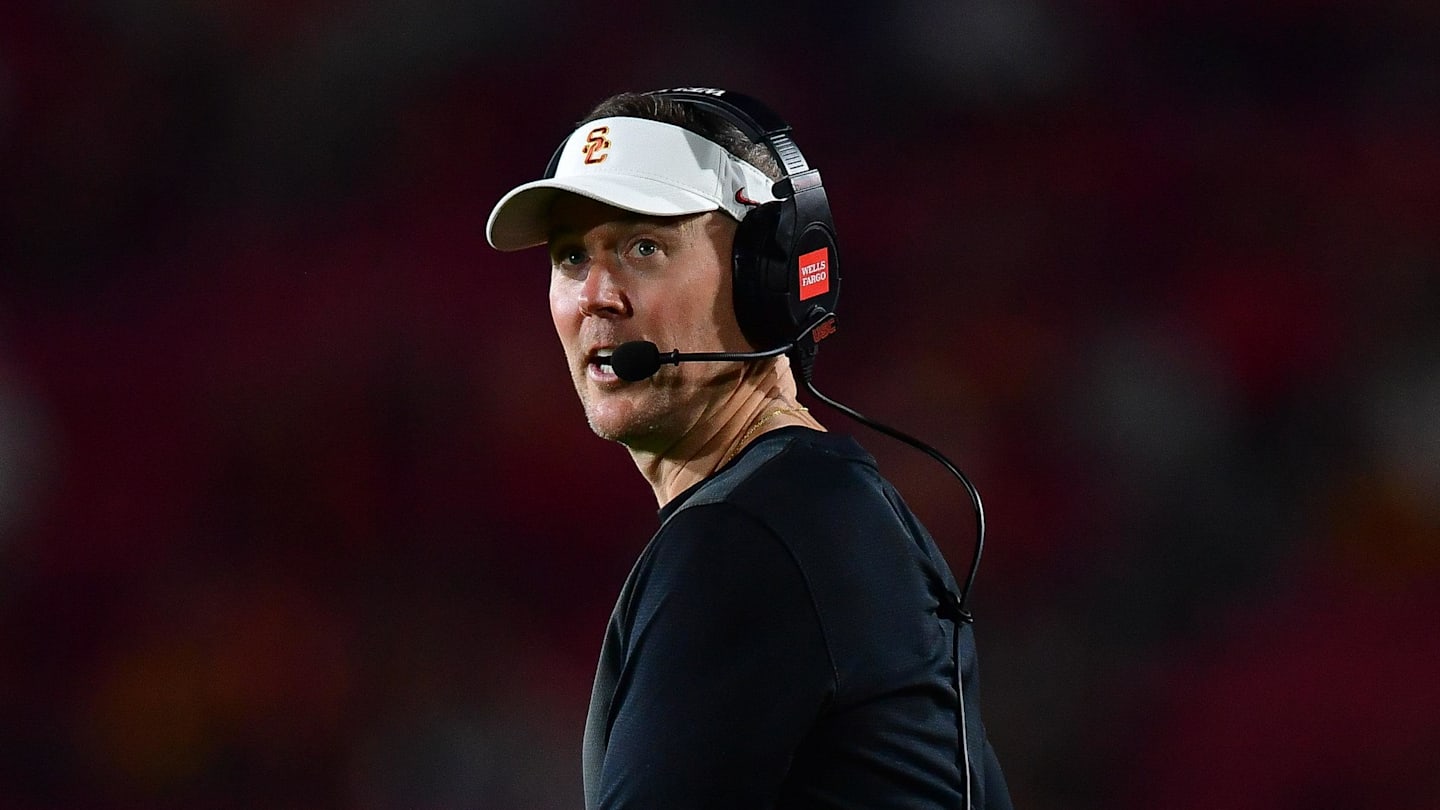 Former Trojans Star Calen Bullock Predicts Winner of USC vs. Oregon