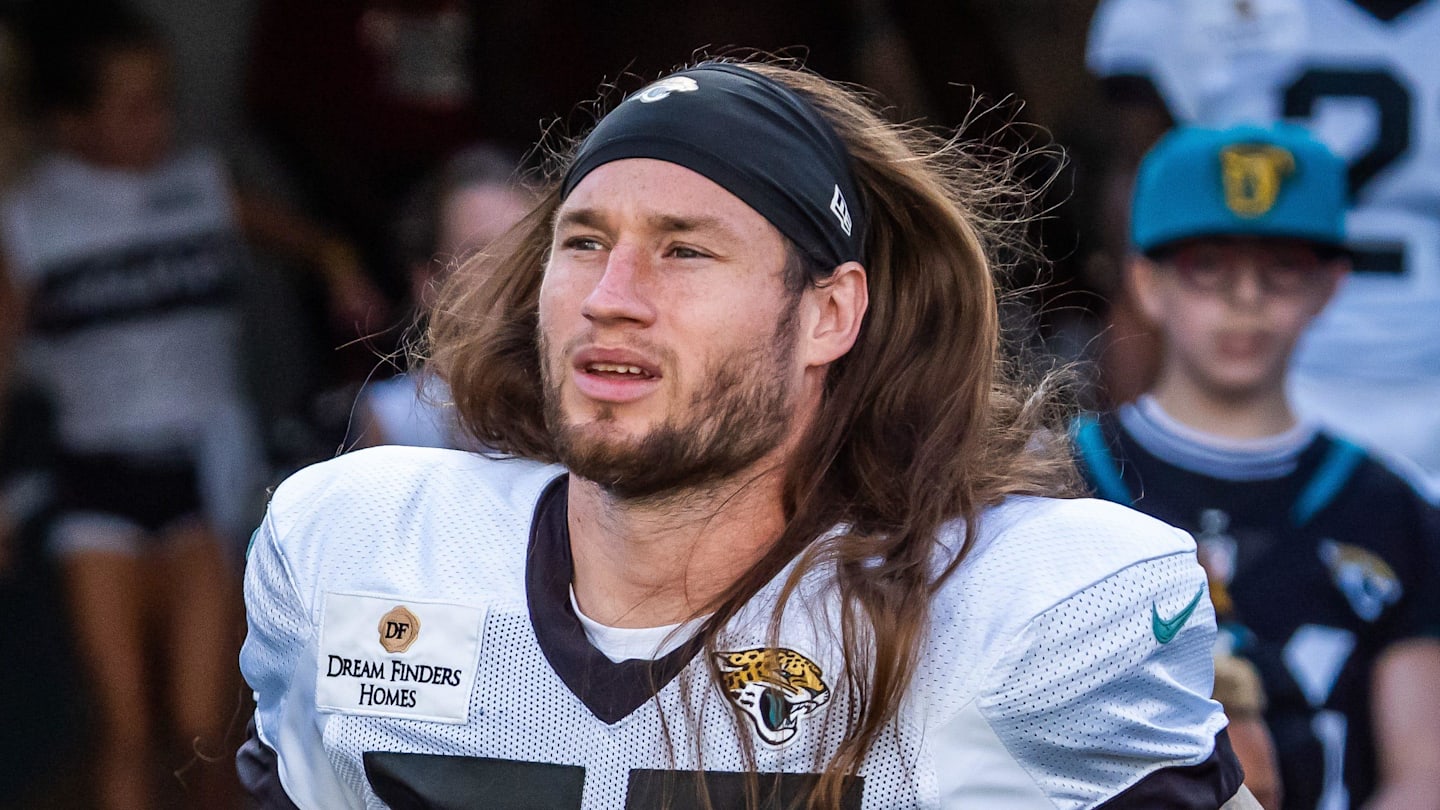 Jaguars Dennis Gardeck (57) jogs onto the field before an NFL scrimmage at EverBank Stadium Friday August 1, 2025, in Jacksonville, Fla.