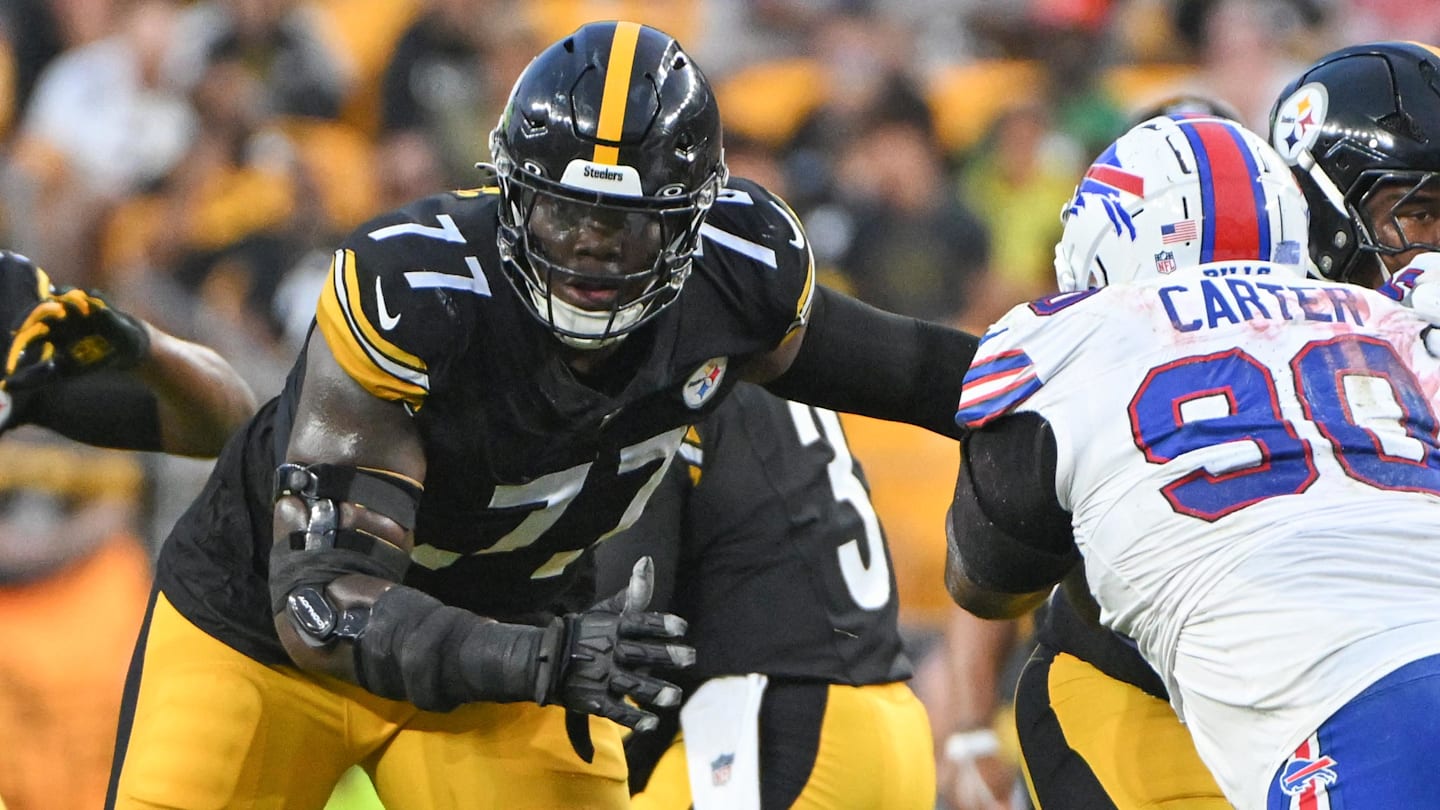 Steelers Lose Starting OT After Neck Injury