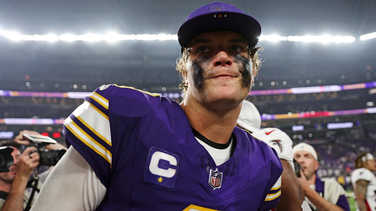 J.J. McCarthy’s fiancée shares sweet dad-baby moment with Vikings QB under fire