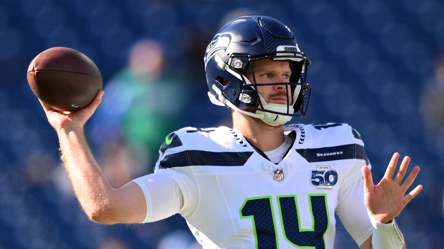 Vikings DC Had a Strong Message for Sam Darnold Ahead of Seahawks Matchup