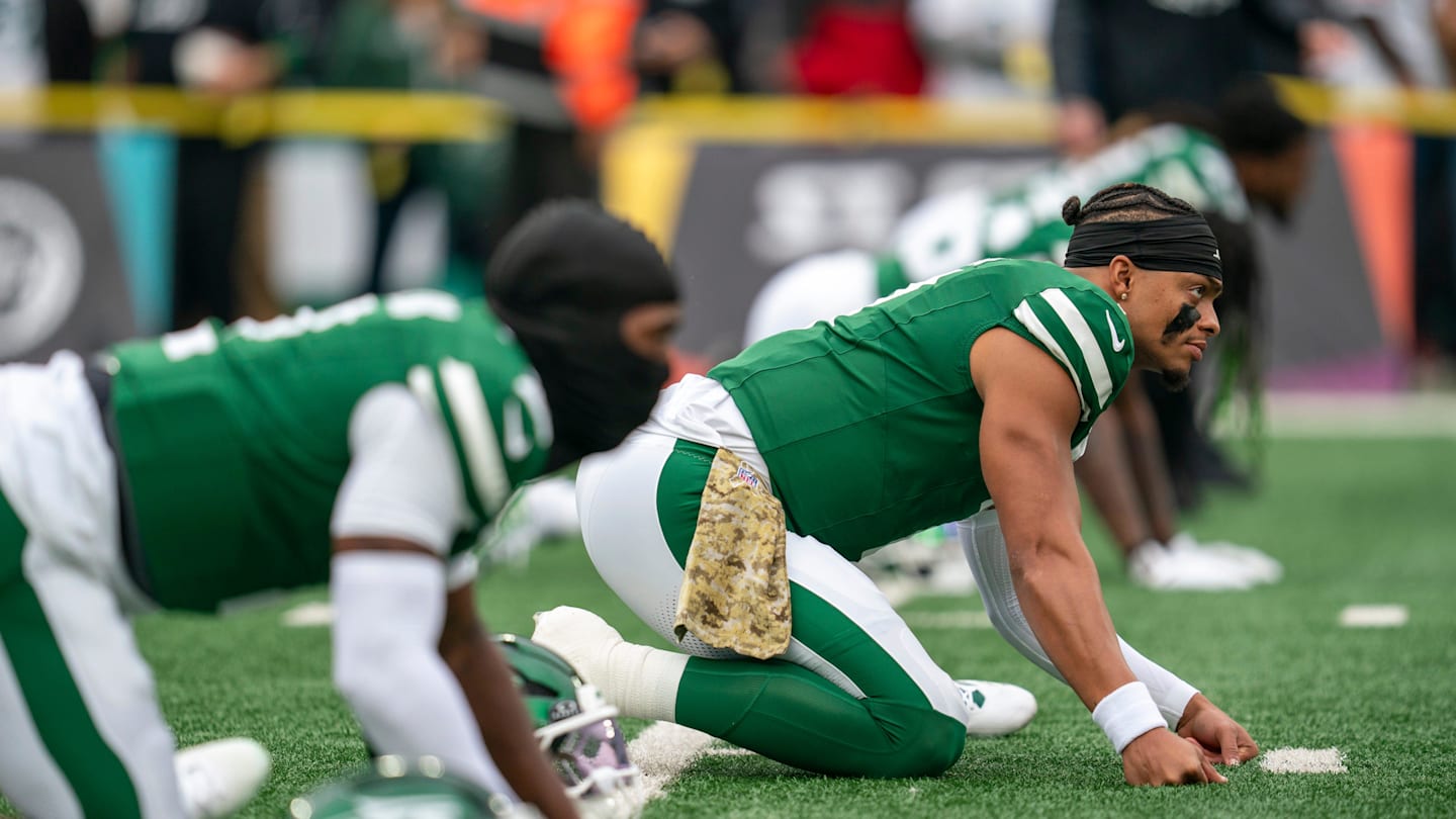 Falcons Defense Prepares for Jets Offense in Transition