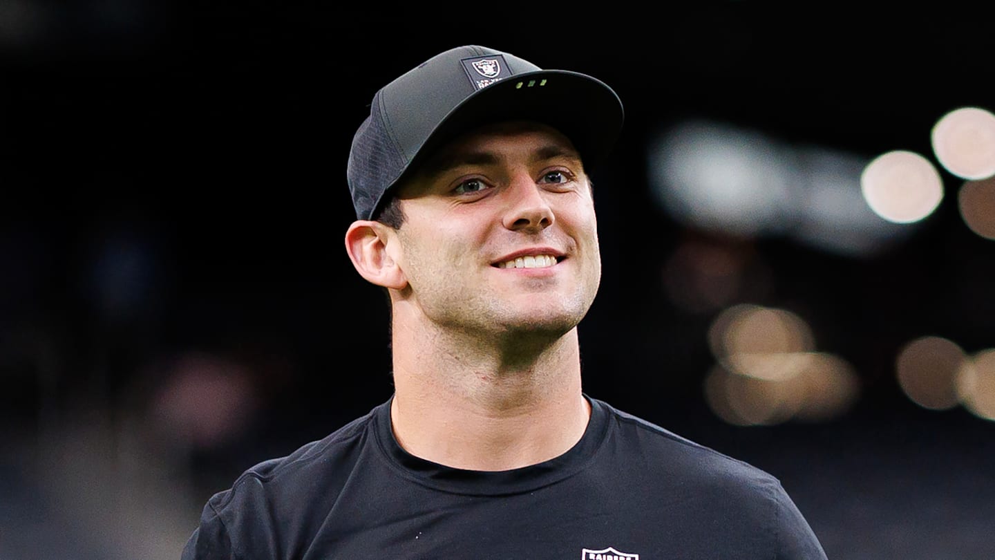 Tennessee Titans v Las Vegas Raiders