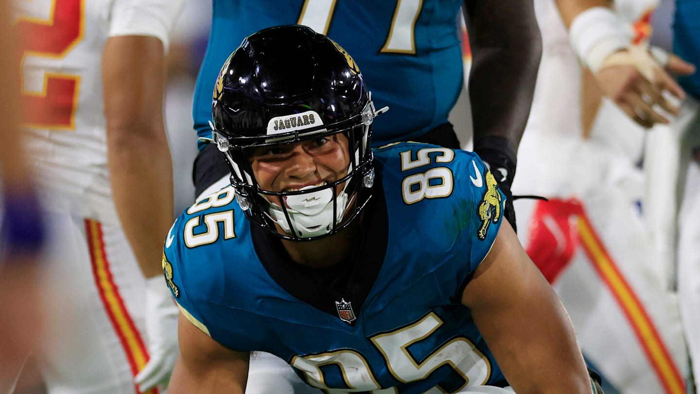 3 Interesting Things Jaguars' Brenton Strange Said Before Titans Clash