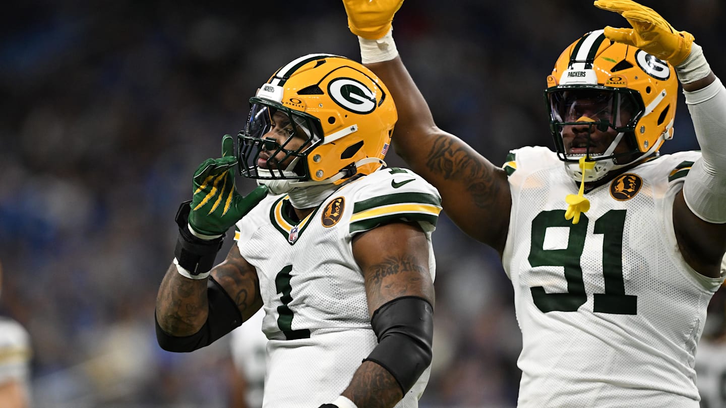 Packers’ Micah Parsons Makes More History in Stuffing the Lions