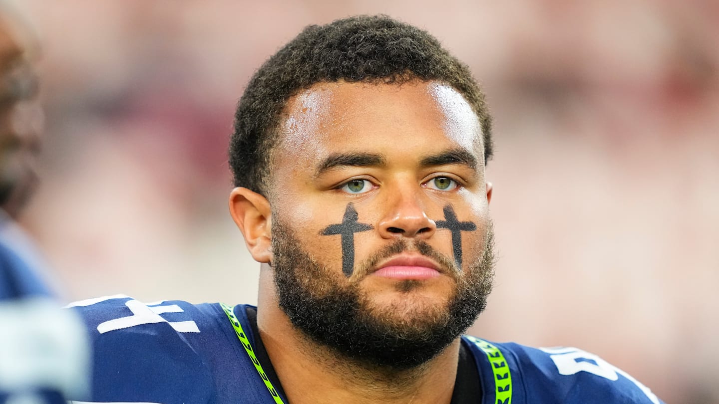 Mike Morris of the Seattle Seahawks before kickoff